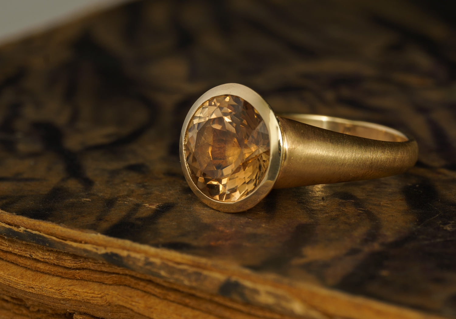 Handcrafted 14K gold ring with a natural citrine gemstone, 
sculptural designer jewellery by JYOCO Jewellery
